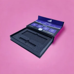 bookend-style-boxes-with-printed-logo-on-it
